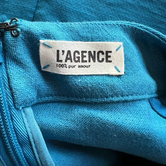 L’AGENCE | Pleat-Side Notched Sheath Dress - Picture 3 of 5